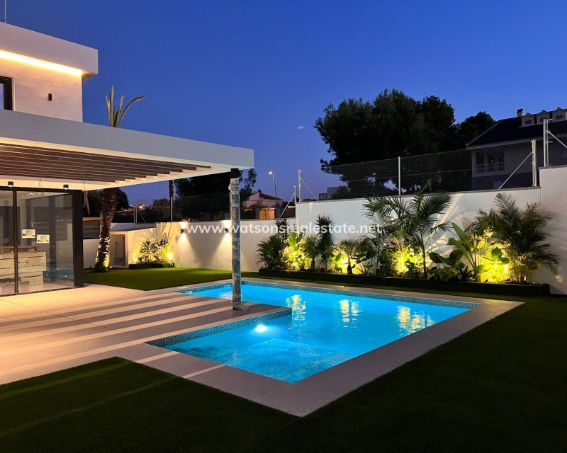 Nueva construcción  - Chalet Independiente - Orihuela Costa - Lomas De Cabo Roig