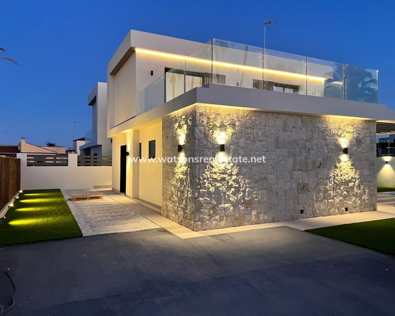 Nueva construcción  - Chalet Independiente - Orihuela Costa - Lomas De Cabo Roig