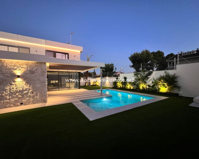 Nueva construcción  - Chalet Independiente - Orihuela Costa - Lomas De Cabo Roig