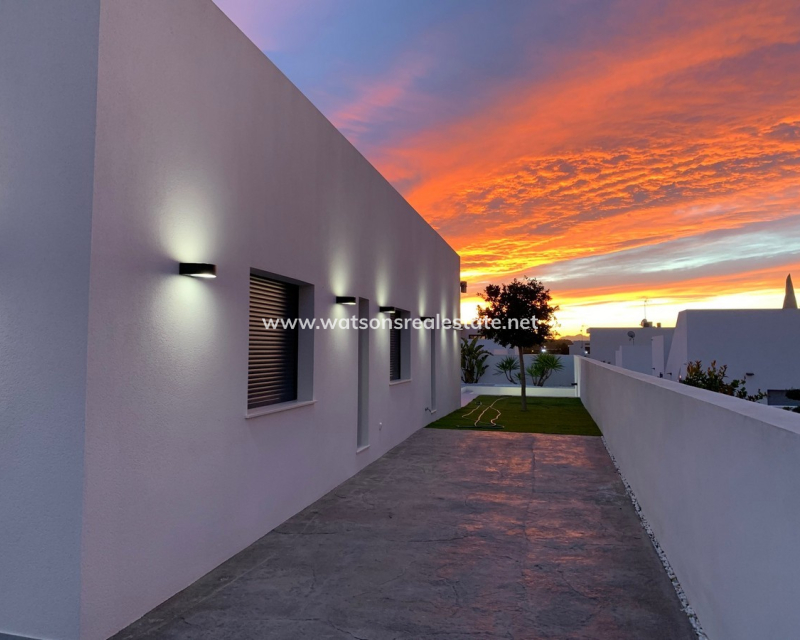 Nueva construcción  - 	Obra Nueva - Benijofar