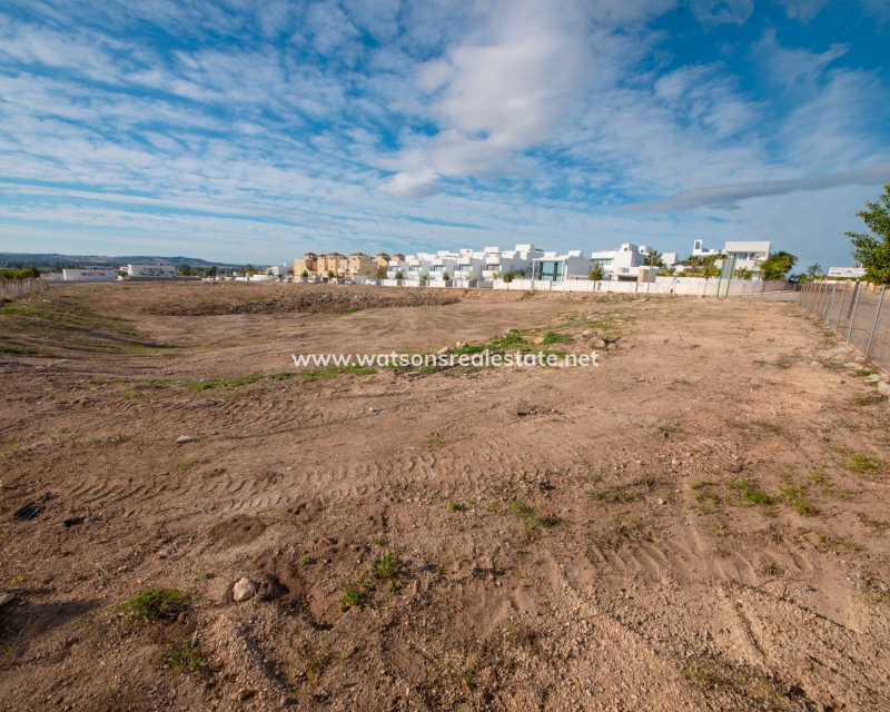 Nueva construcción  - 	Obra Nueva - Urb. La Marina