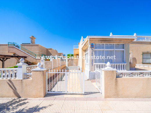 Parhus · Resale · Urb. La Marina · Urb. La Marina