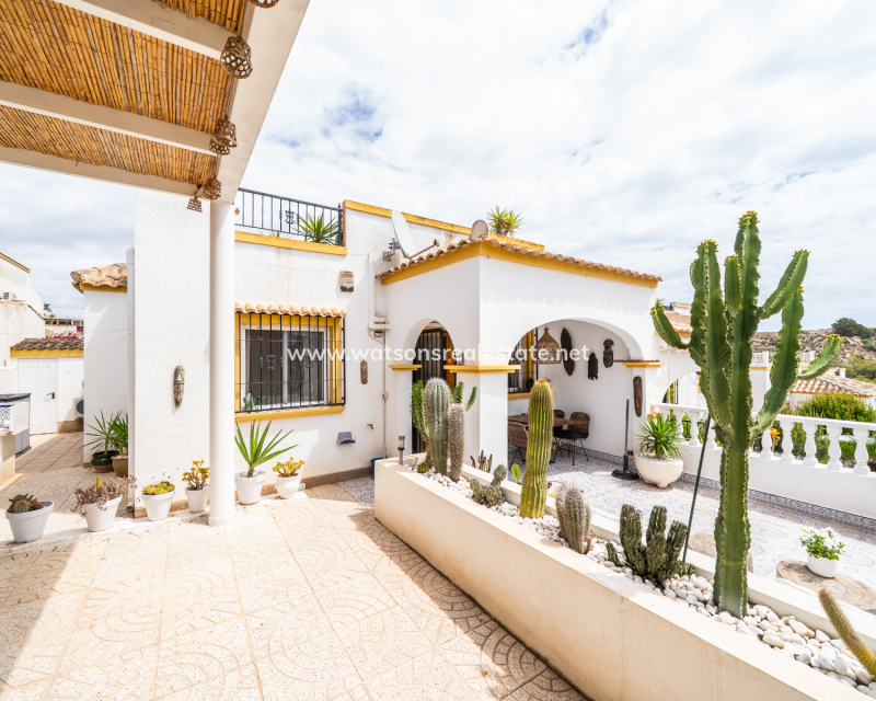 Quad hus till salu i La Marina