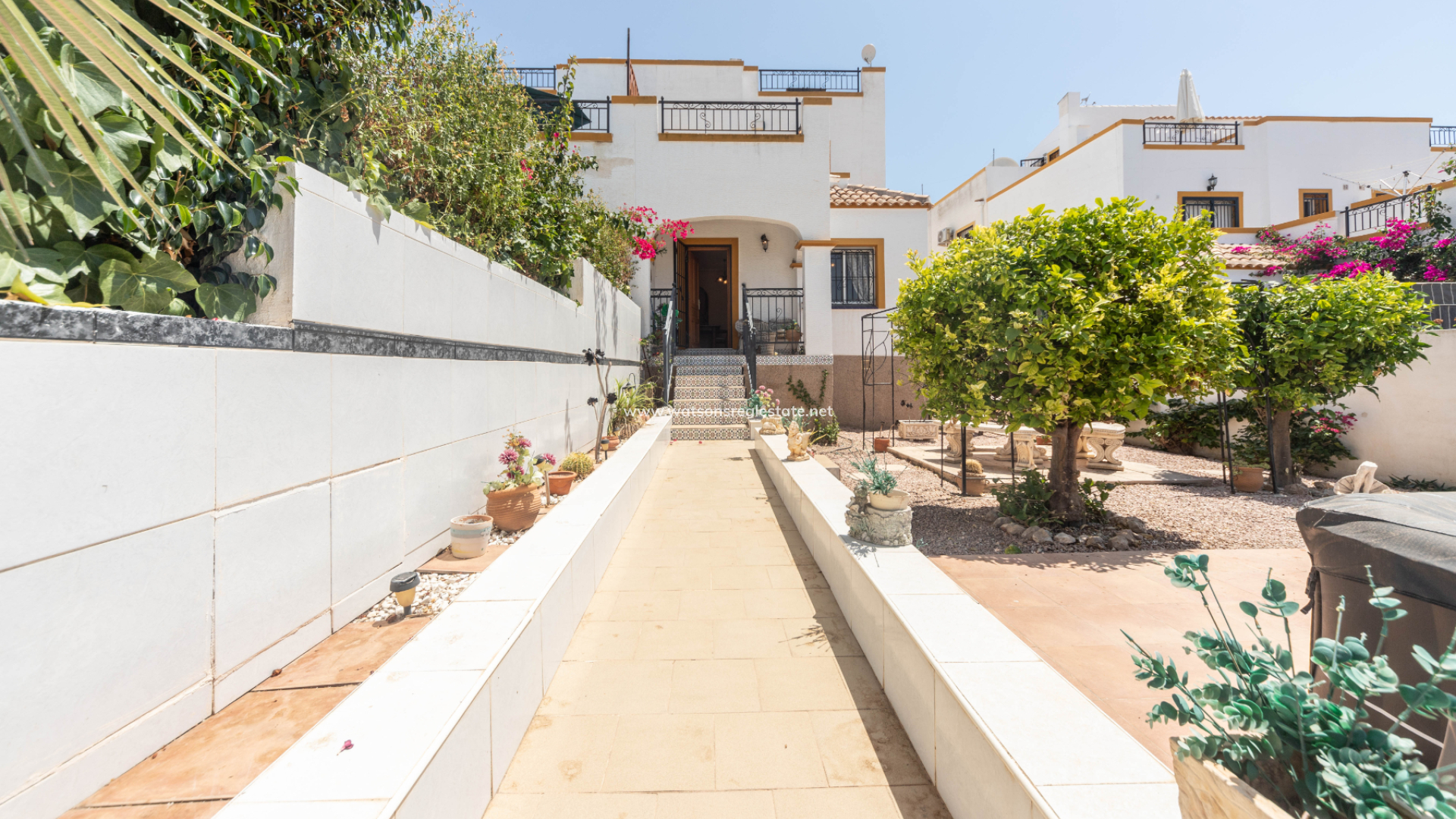 Quad - Resale - Urb. La Marina - 5182