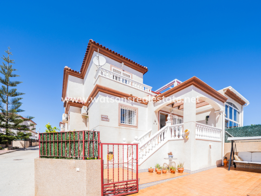 Quad · Resale · Urb. La Marina · Urb. La Marina
