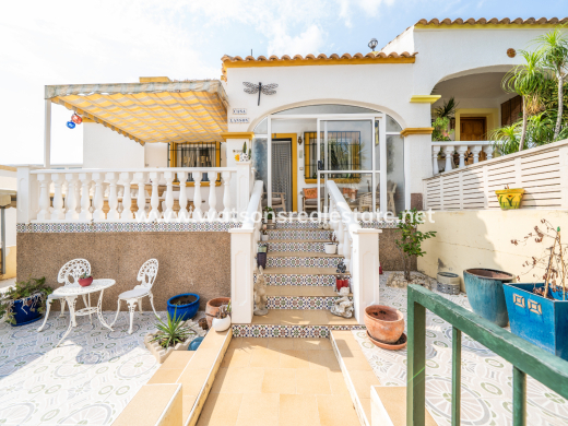 Quad · Resale · Urb. La Marina · Urb. La Marina