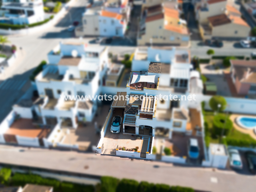 Quad · Resale · Urb. La Marina · Urb. La Marina