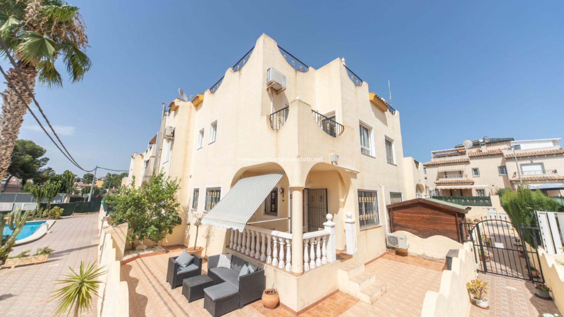 Quad - Revente - Urb. El Oasis - La Marina - 5177