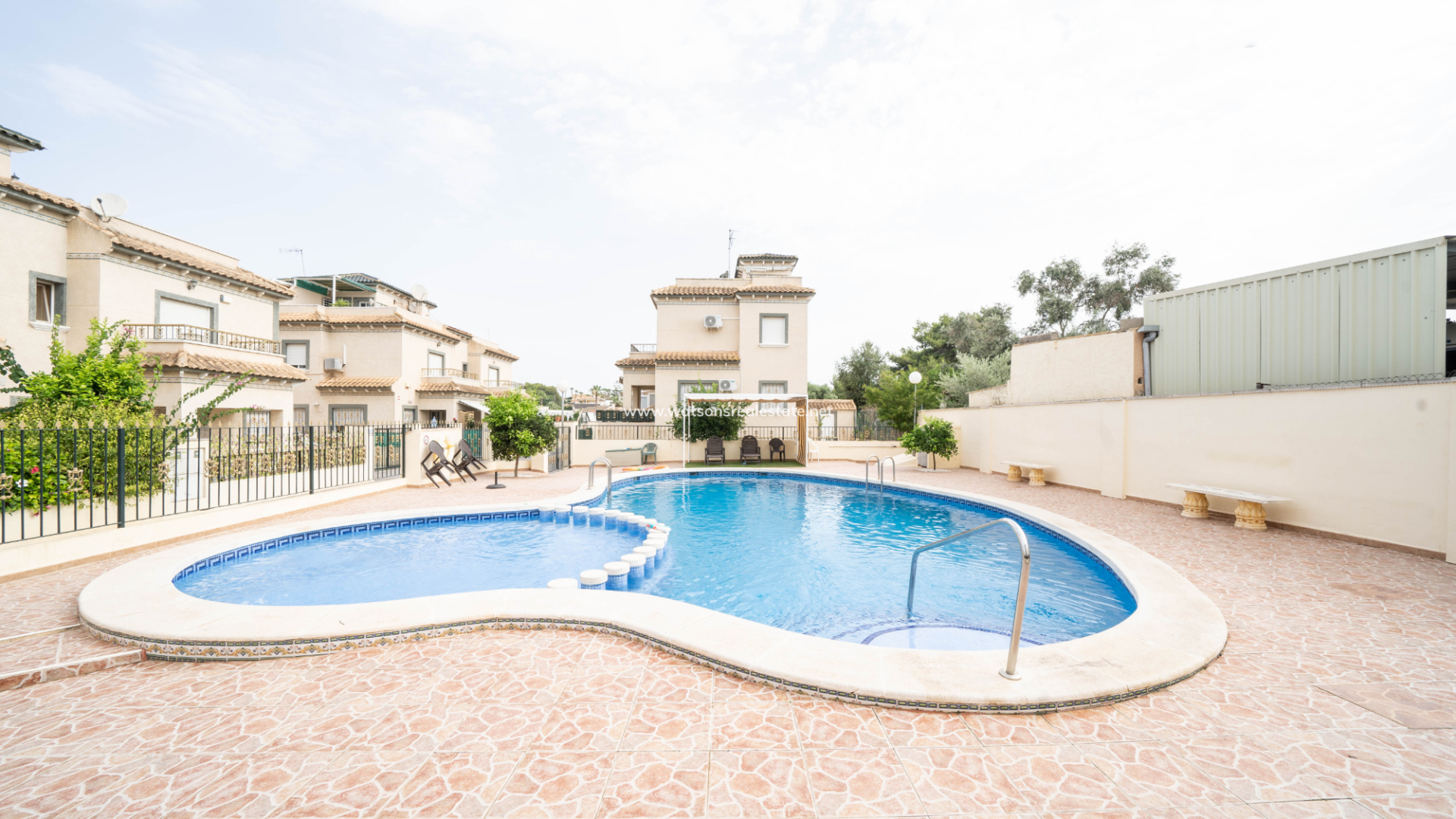 Quad - Revente - Urb. El Oasis - La Marina - 5461