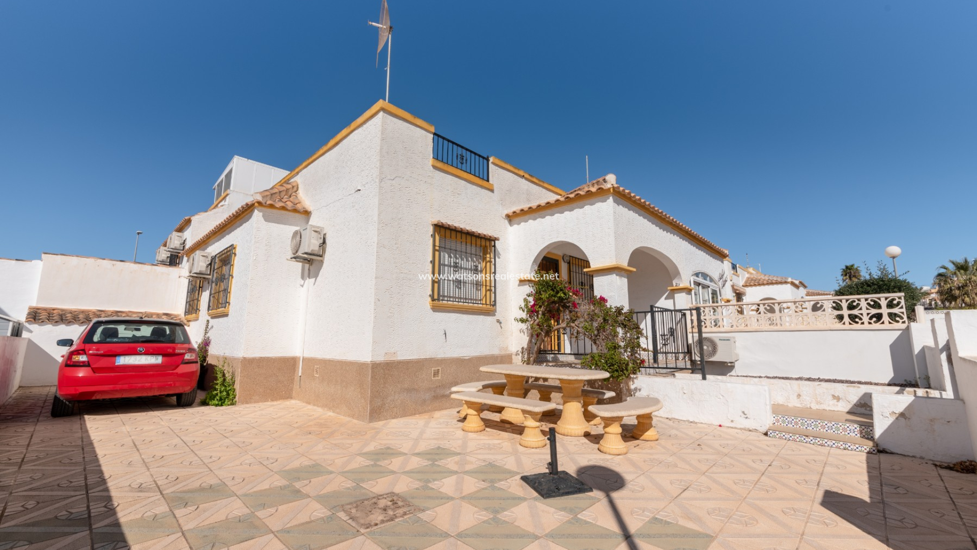 Quad - Revente - Urb. La Marina - 5068