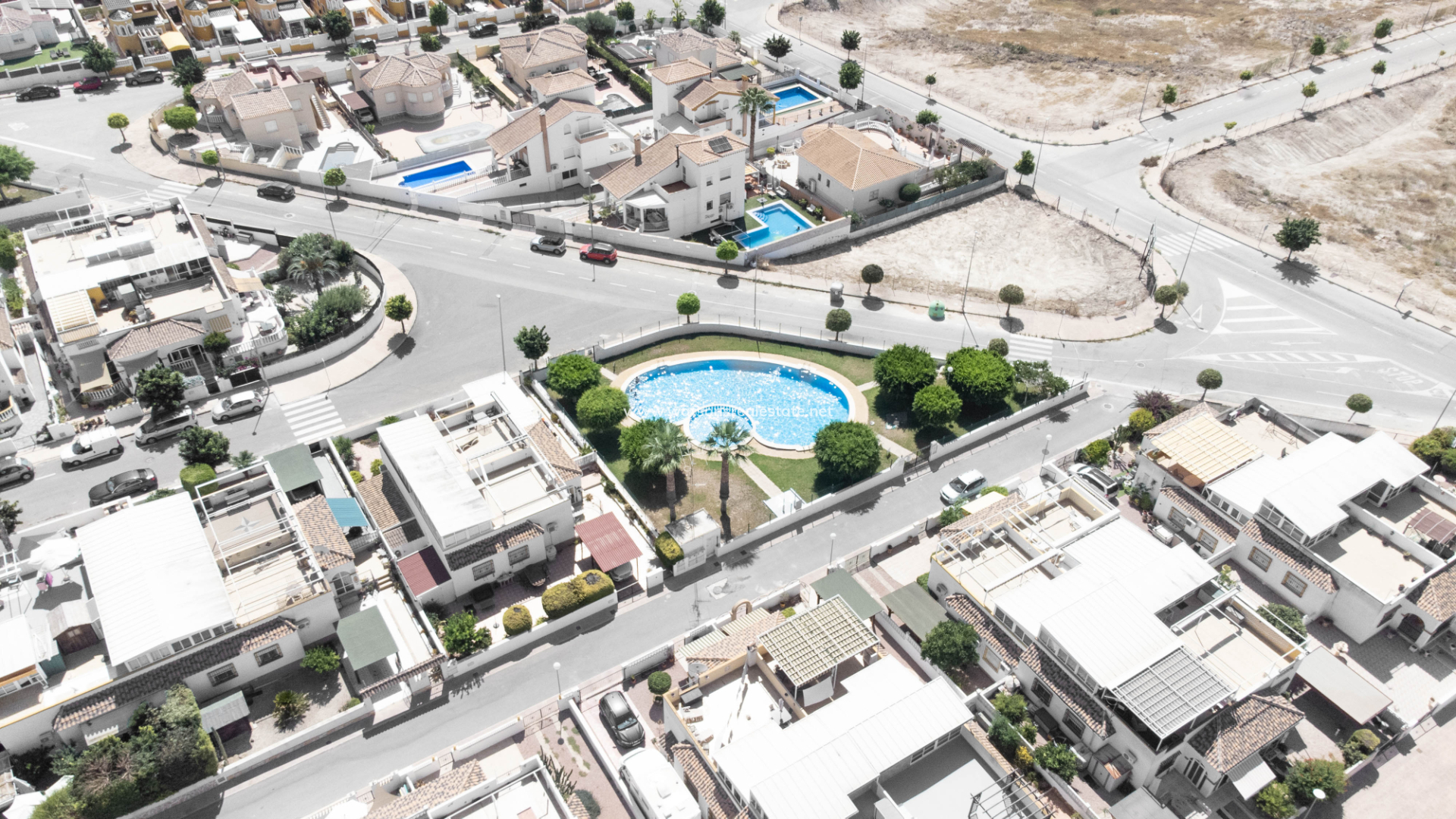 Quad - Revente - Urb. La Marina - 5477
