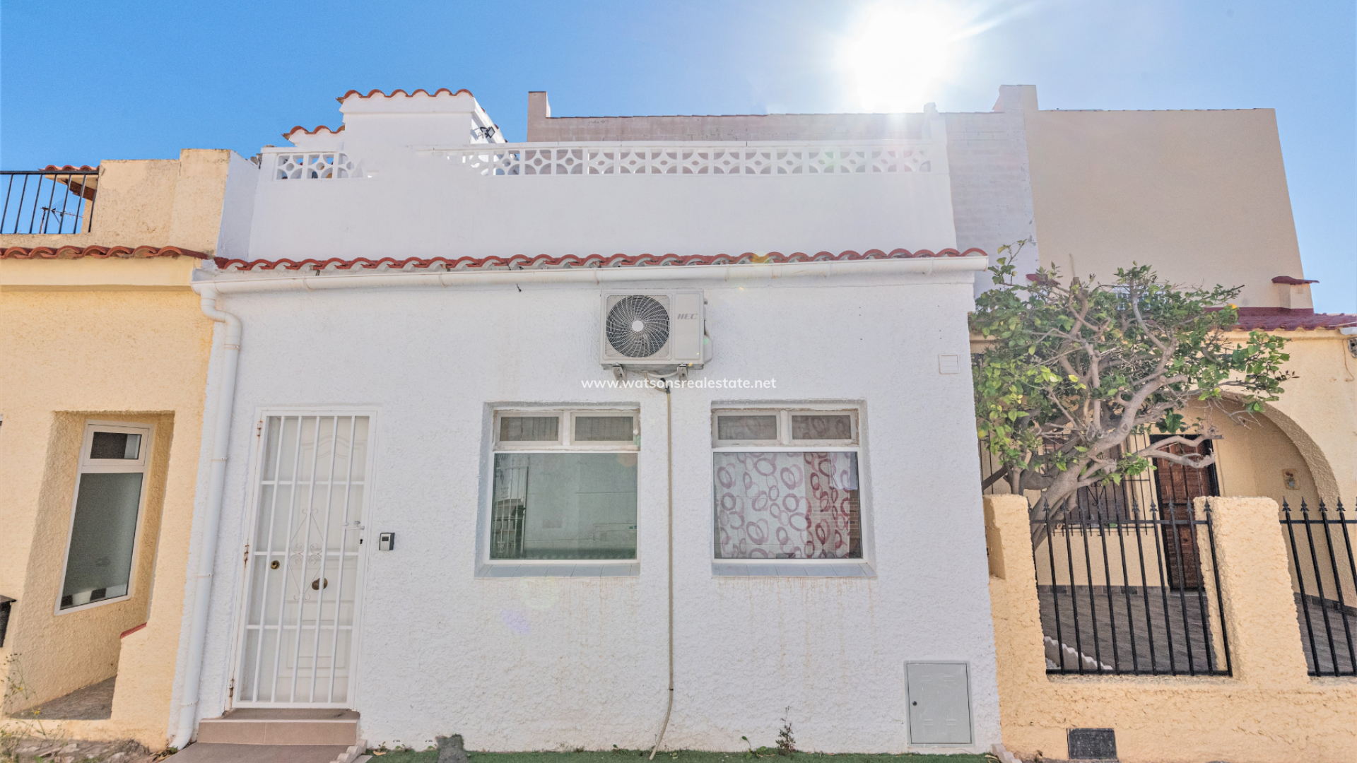 Radhus - Resale - Urb. La Marina - 5034