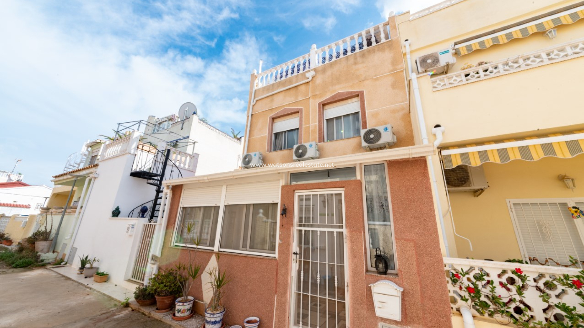 Radhus - Resale - Urb. La Marina - 5244