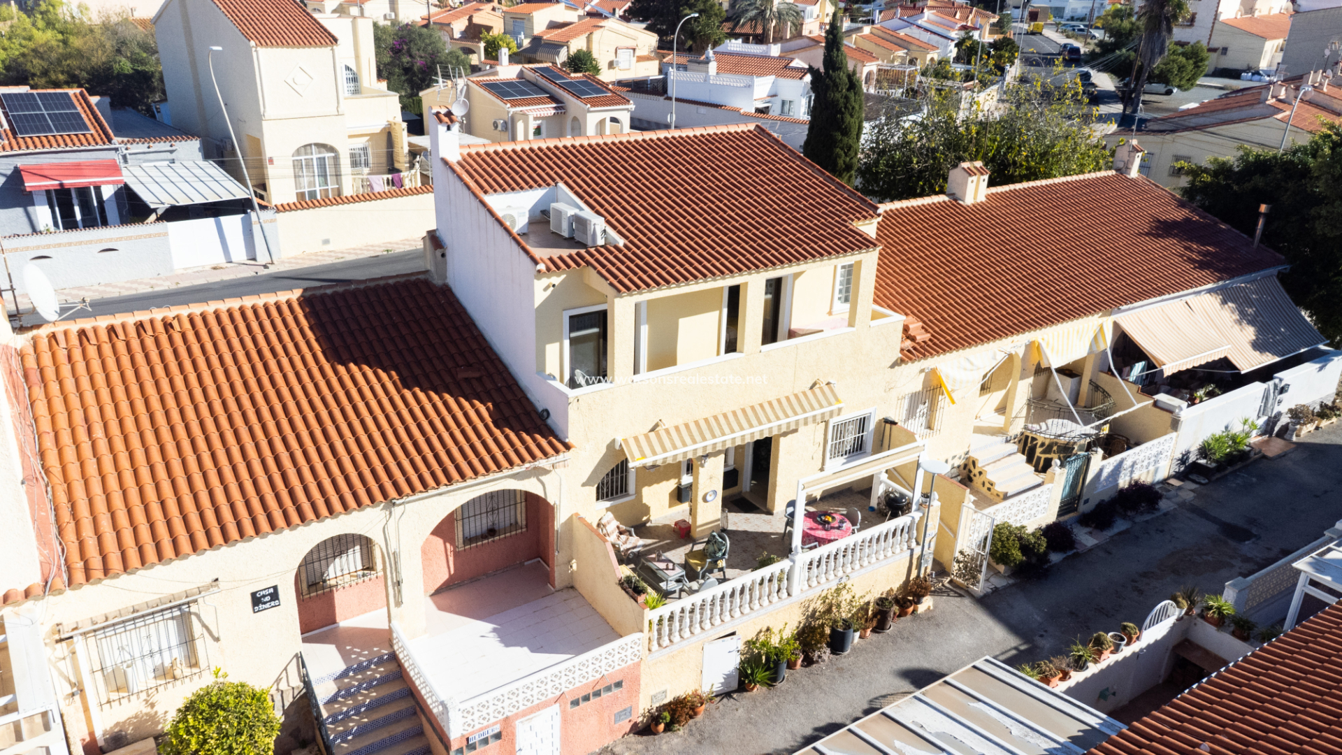 Radhus - Resale - Urb. La Marina - 6088
