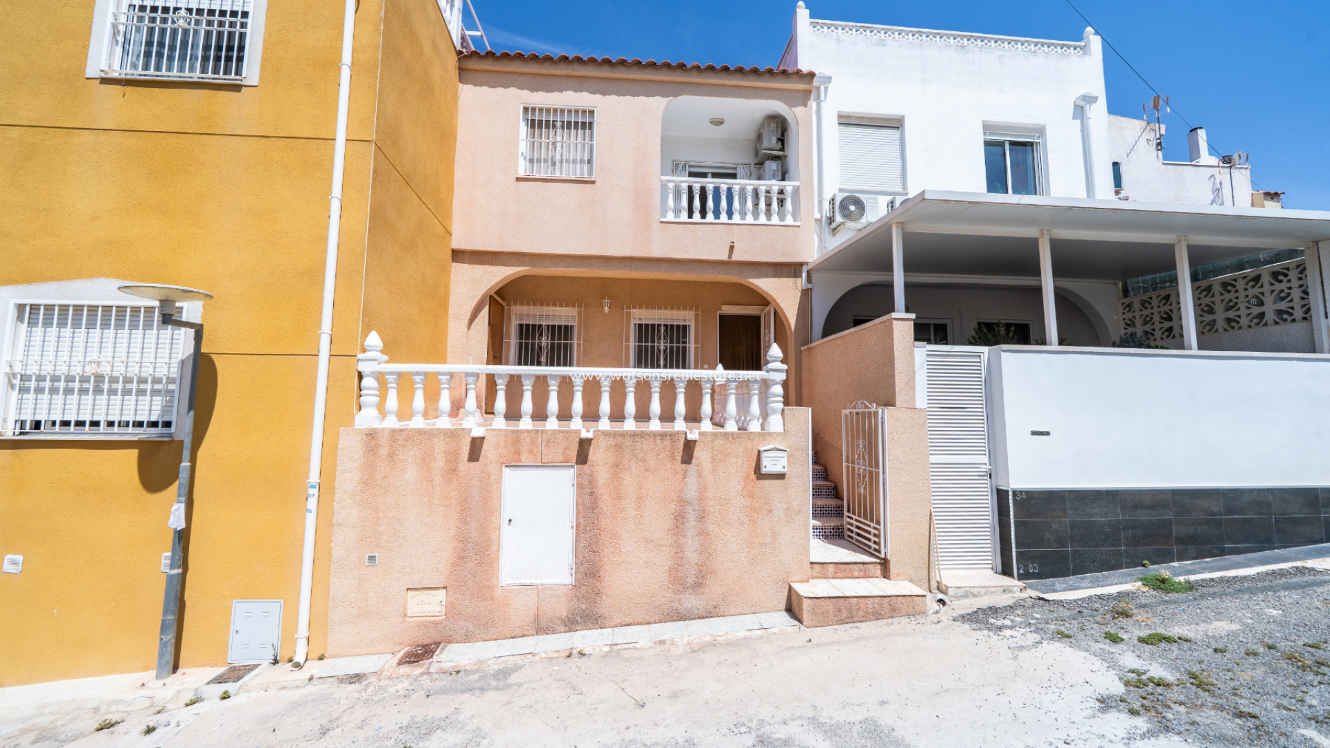 Radhus - Resale - Urb. La Marina - 6161