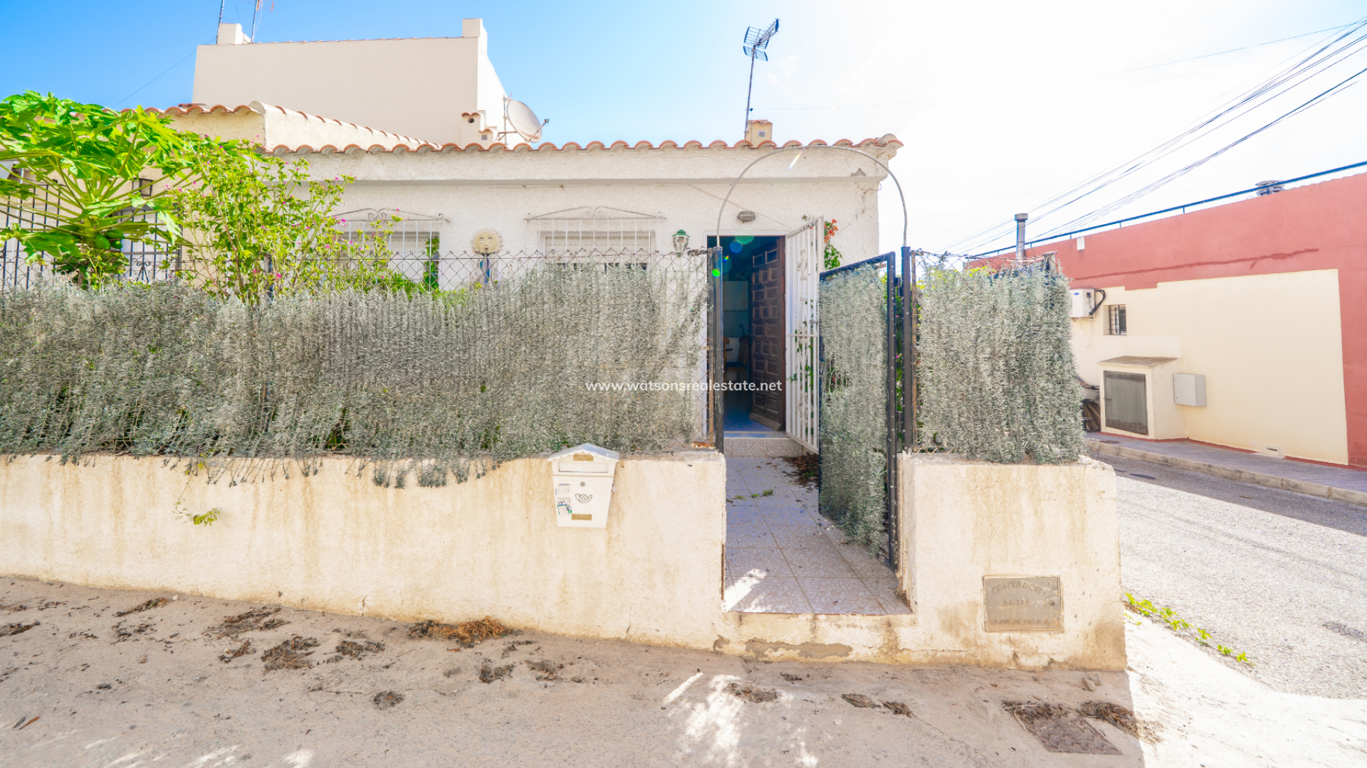 Radhus - Resale - Urb. La Marina - 6201