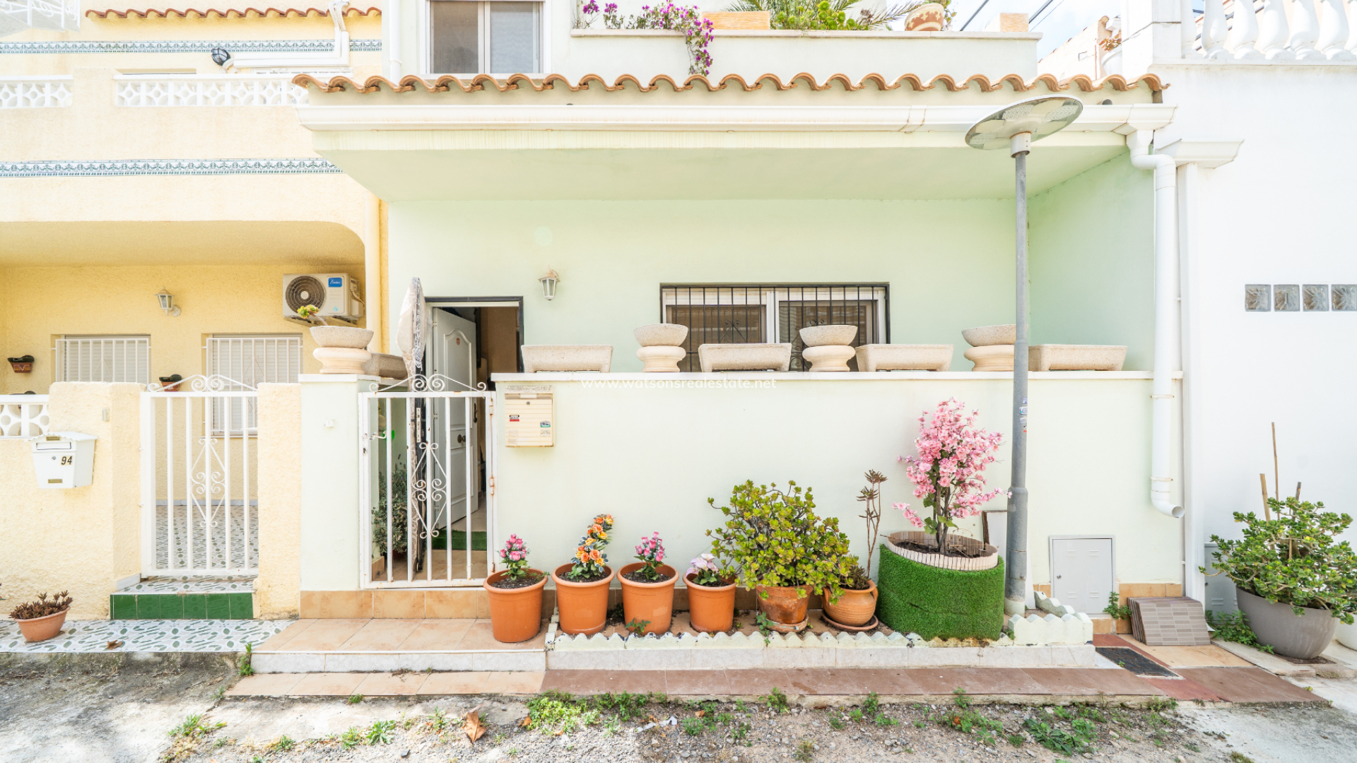 Reinhaus - Resale - Urb. La Marina - 5977