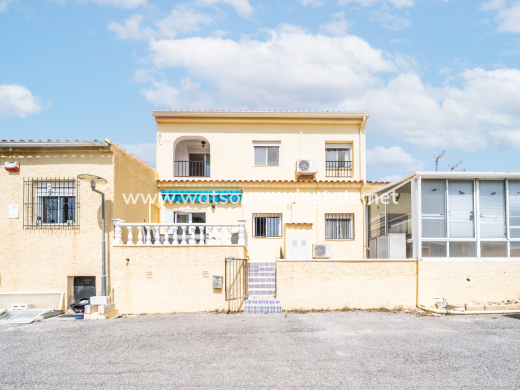 Reinhaus · Resale · Urb. La Marina · Urb. La Marina