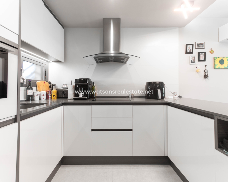 Resale - Apartment - Guardamar del Segura - El Raso