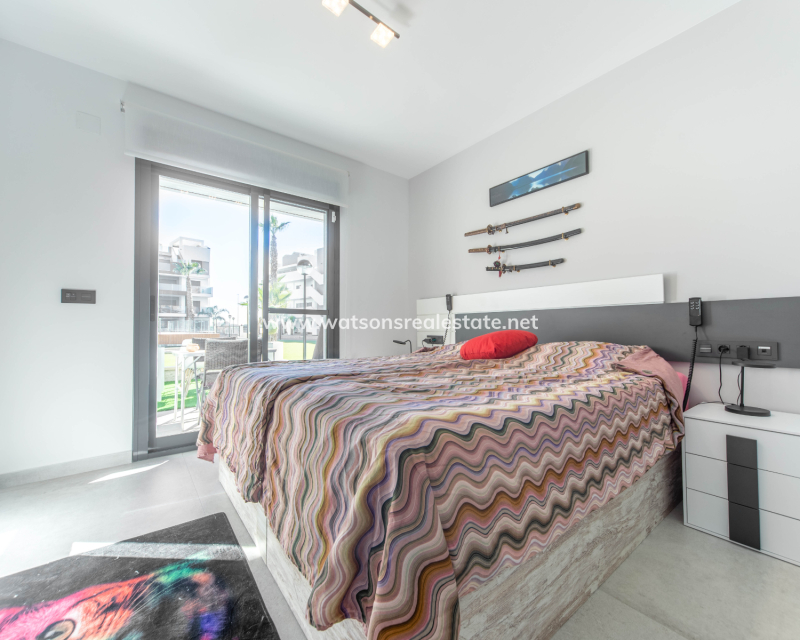 Resale - Apartment - Guardamar del Segura - El Raso