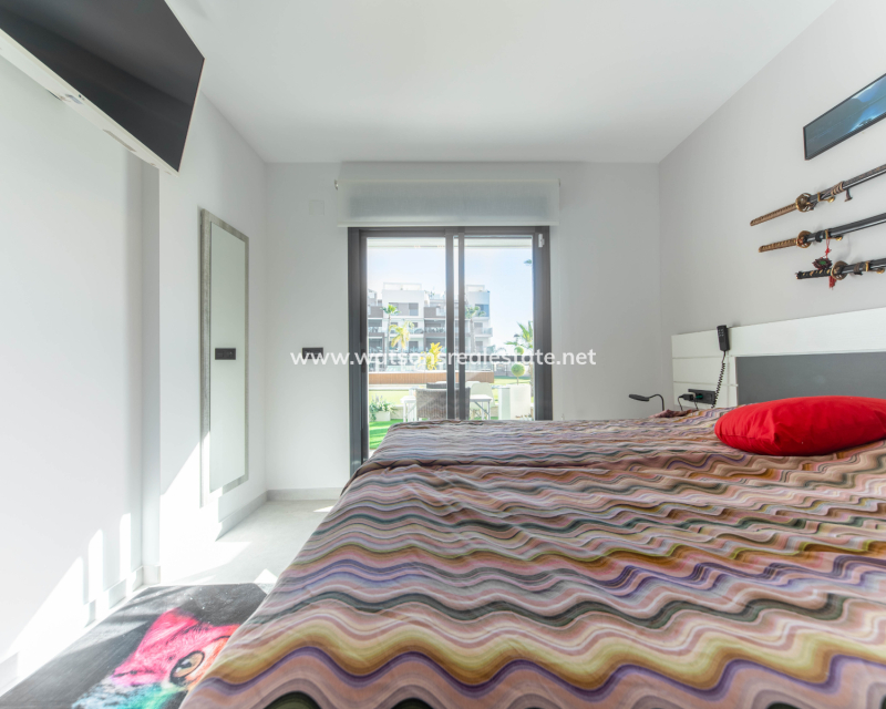 Resale - Apartment - Guardamar del Segura - El Raso