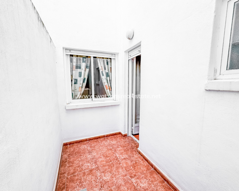 Resale - Apartment - Guardamar del Segura