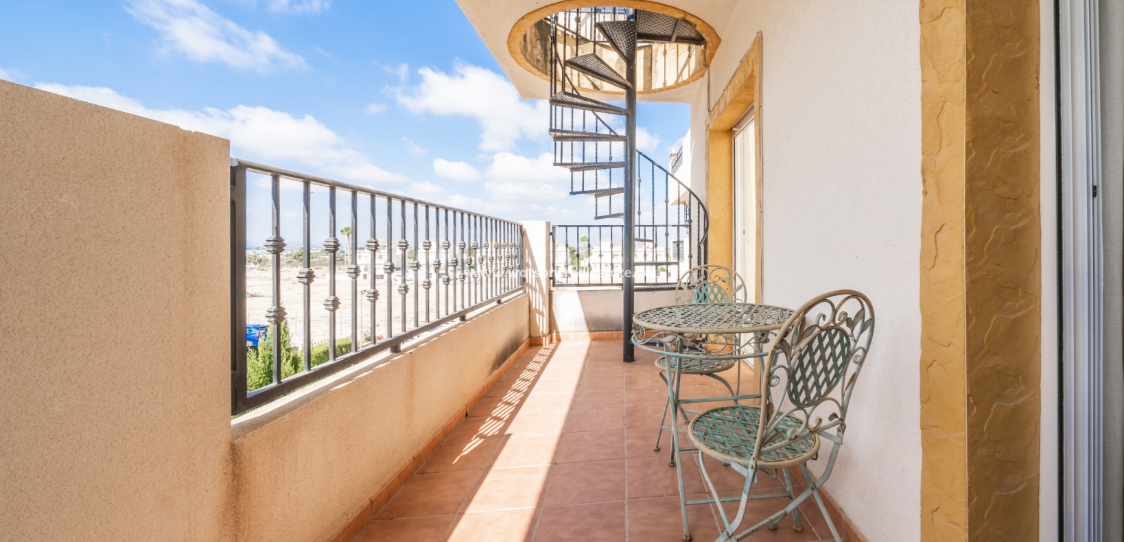 Resale - Apartment - Urb. El Oasis - La Marina