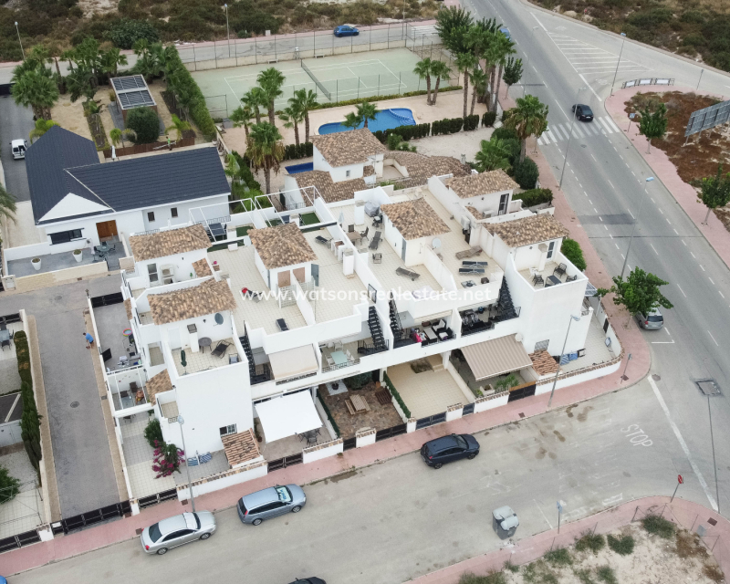 Resale - Apartment - Urb. El Oasis - La Marina