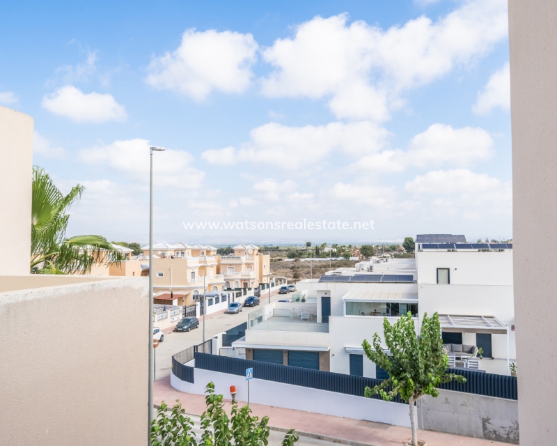 Resale - Apartment - Urb. El Oasis - La Marina