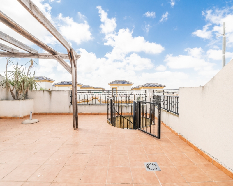 Resale - Apartment - Urb. El Oasis - La Marina