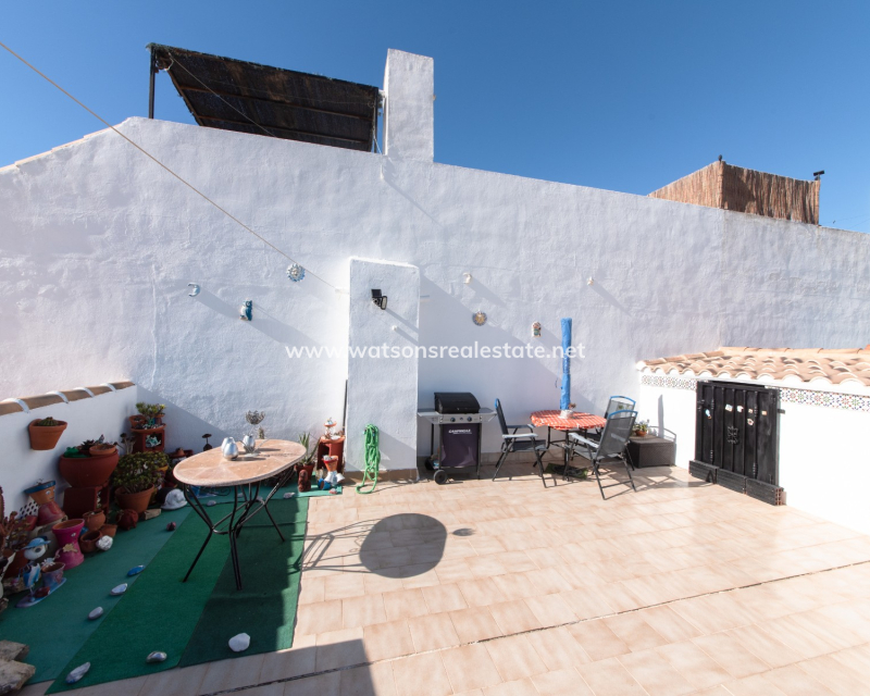 Resale - Apartment - Urb. La Marina