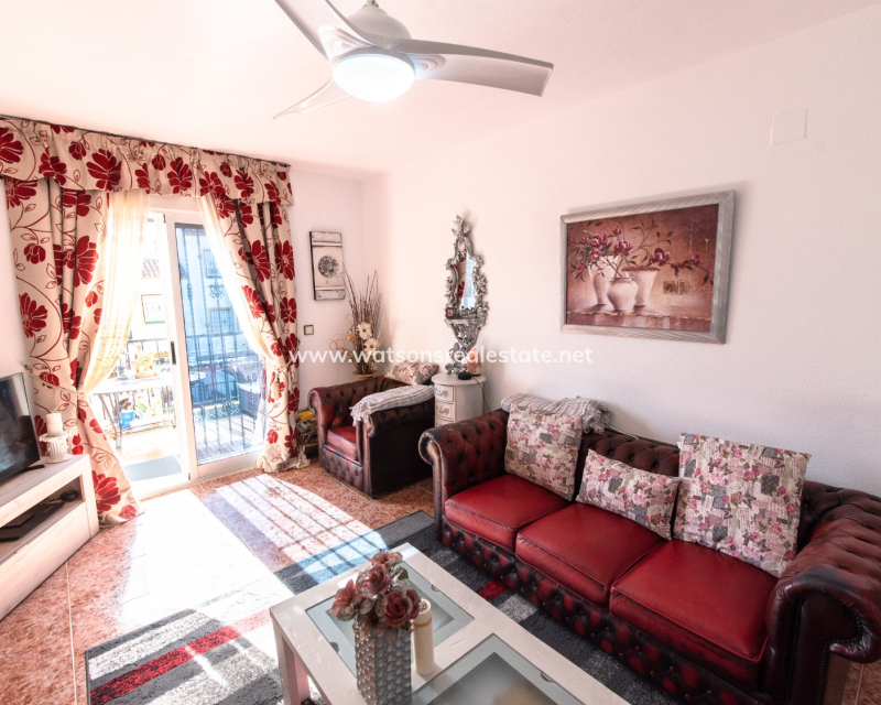 Resale - Apartment - Urb. La Marina