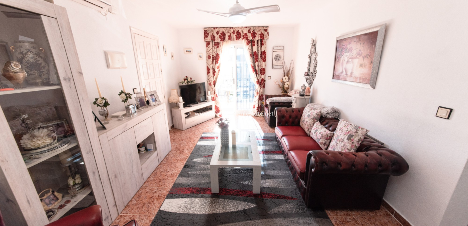 Resale - Apartment - Urb. La Marina