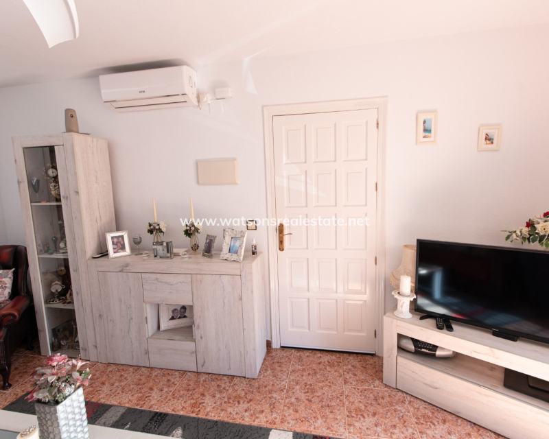Resale - Apartment - Urb. La Marina