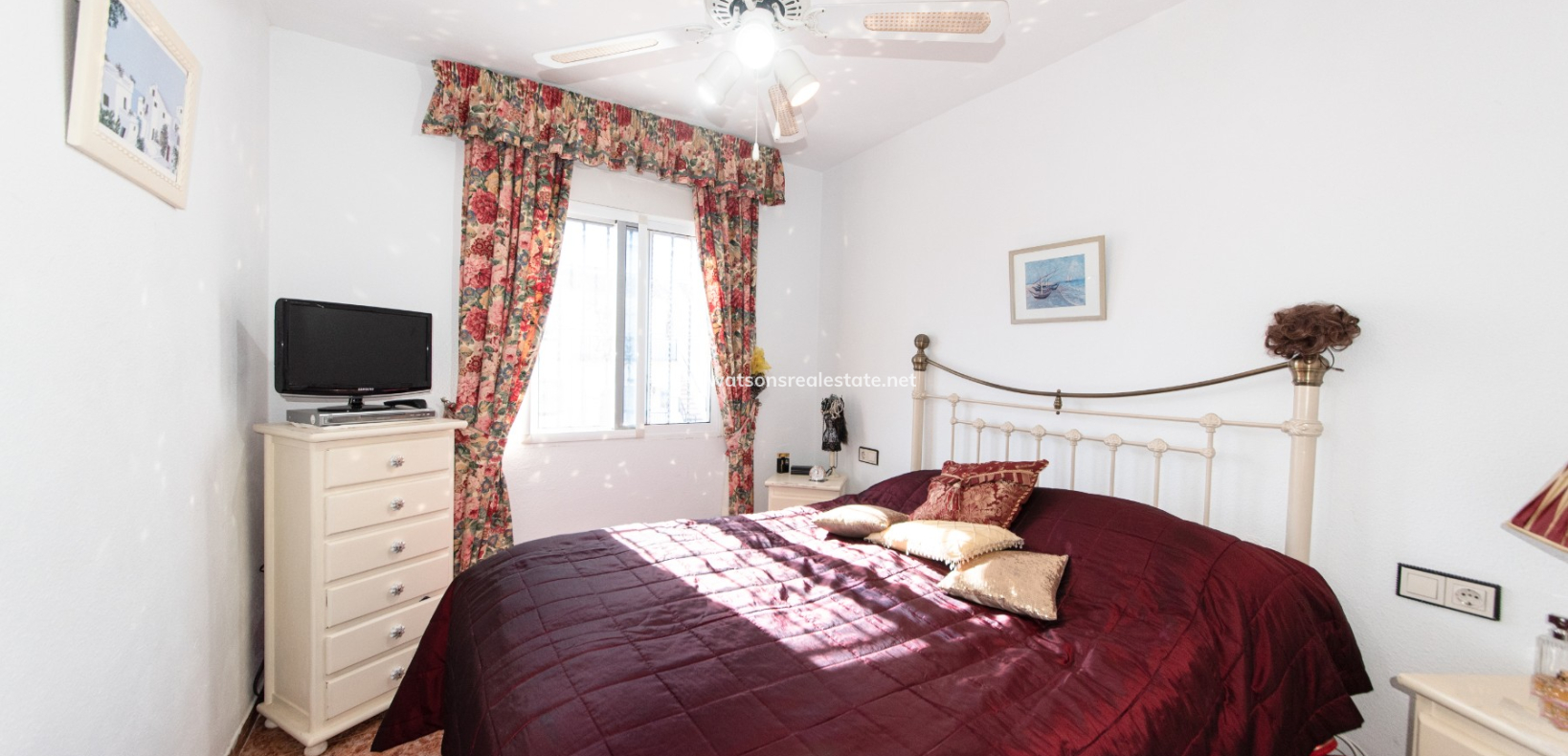 Resale - Apartment - Urb. La Marina