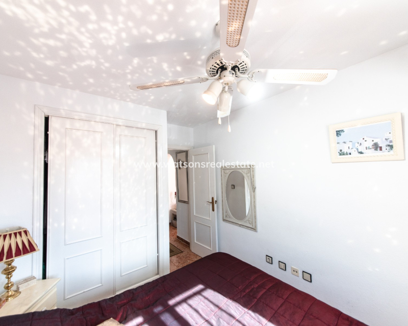 Resale - Apartment - Urb. La Marina