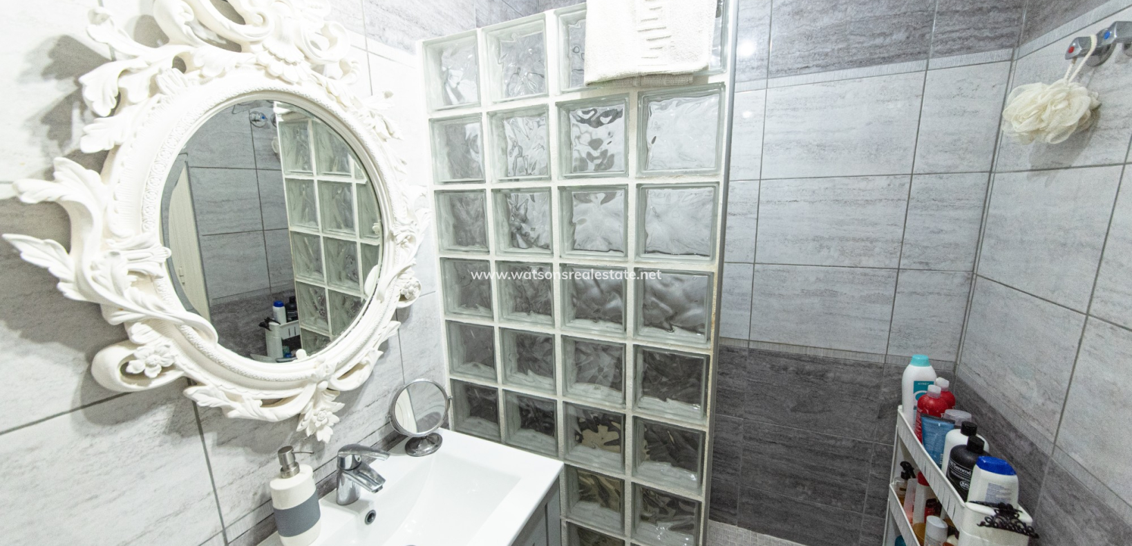 Resale - Apartment - Urb. La Marina