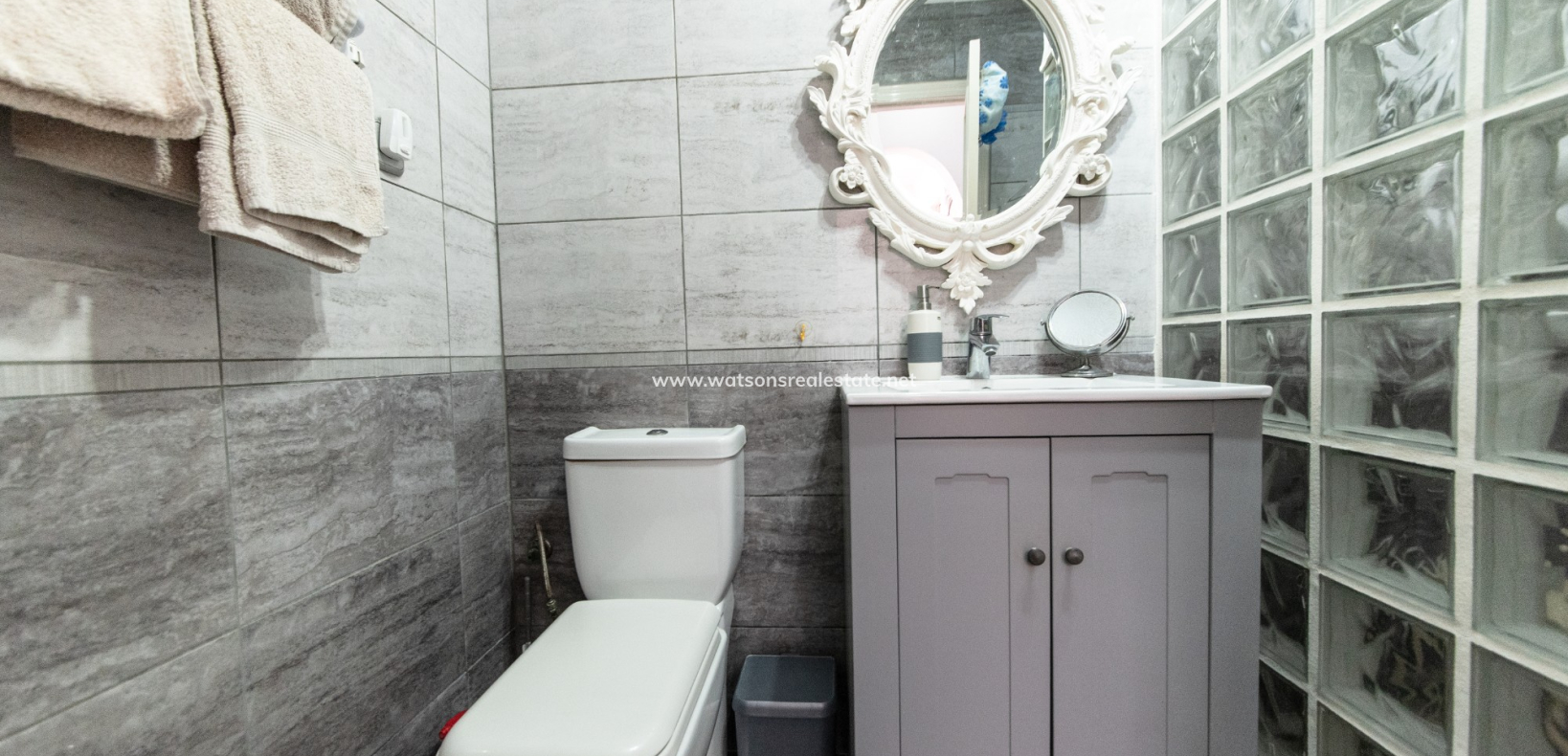 Resale - Apartment - Urb. La Marina