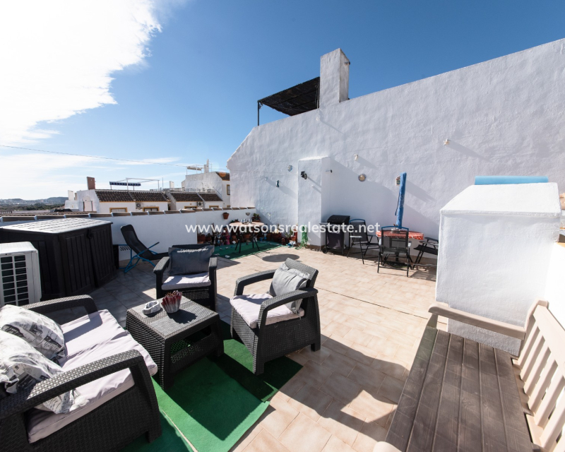 Resale - Apartment - Urb. La Marina