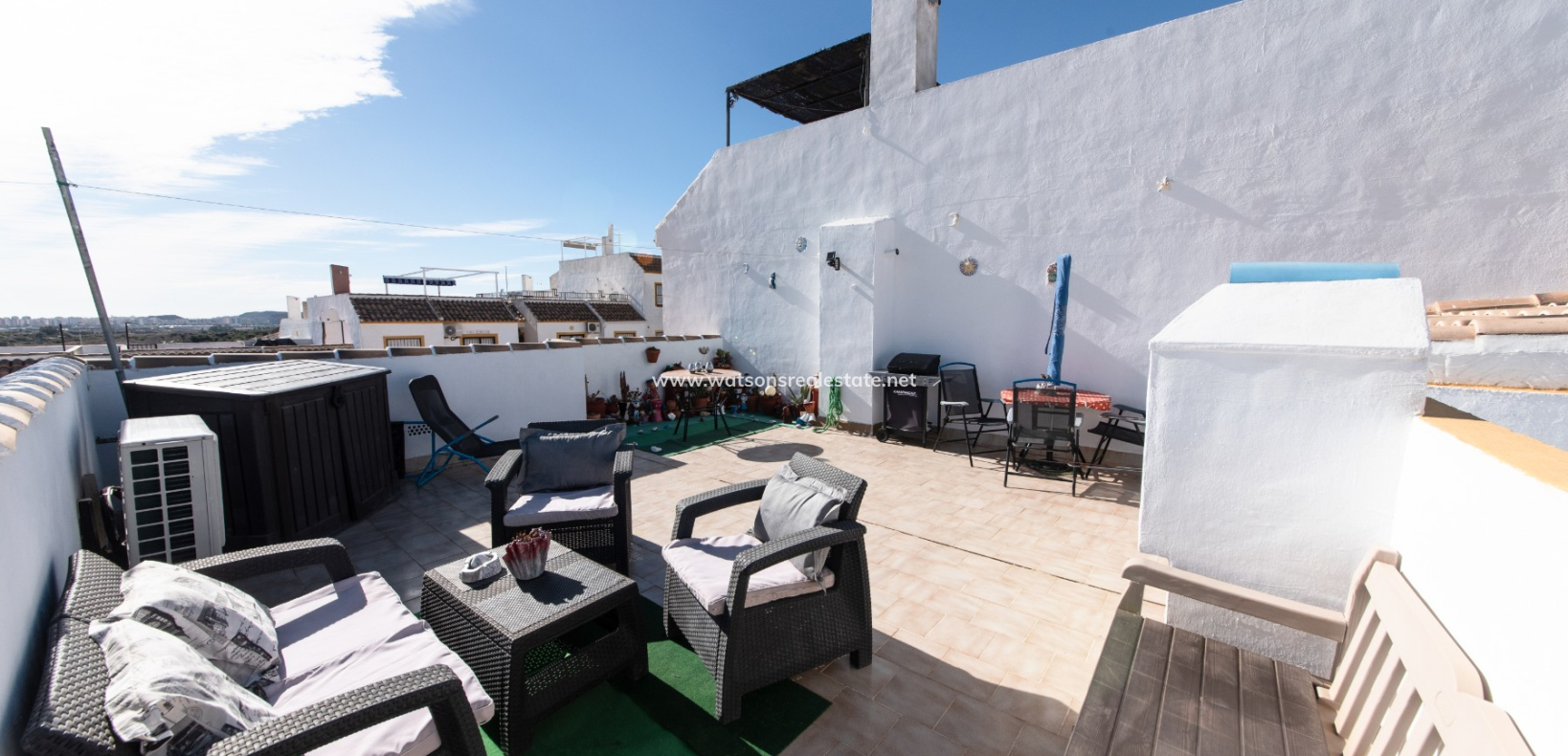 Resale - Apartment - Urb. La Marina