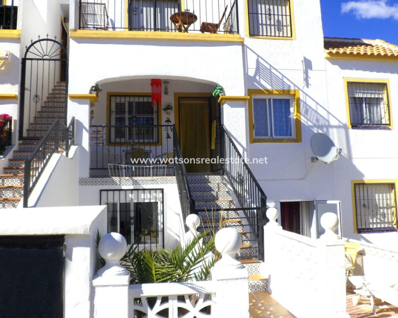 Resale - Apartment - Urb. La Marina
