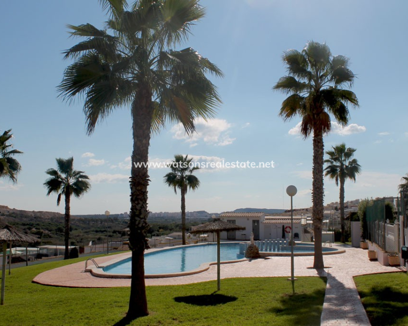Resale - Apartment - Urb. La Marina