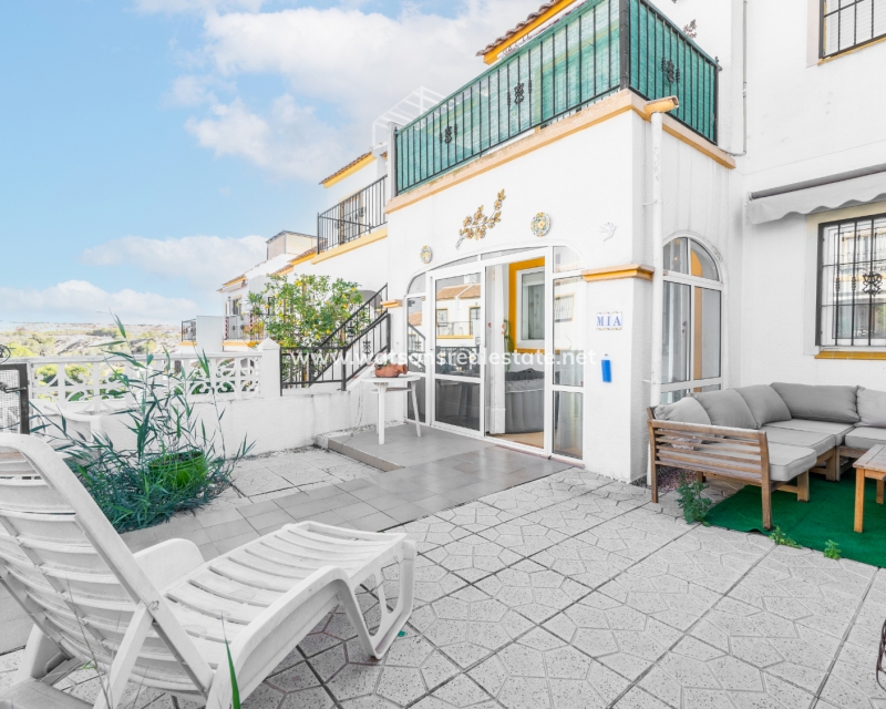 Resale - Apartment - Urb. La Marina