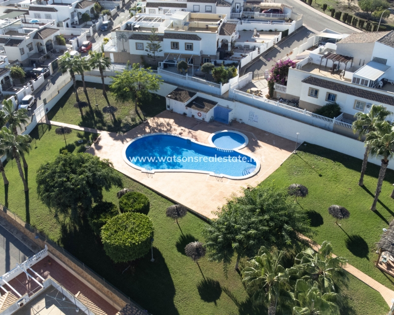 Resale - Apartment - Urb. La Marina