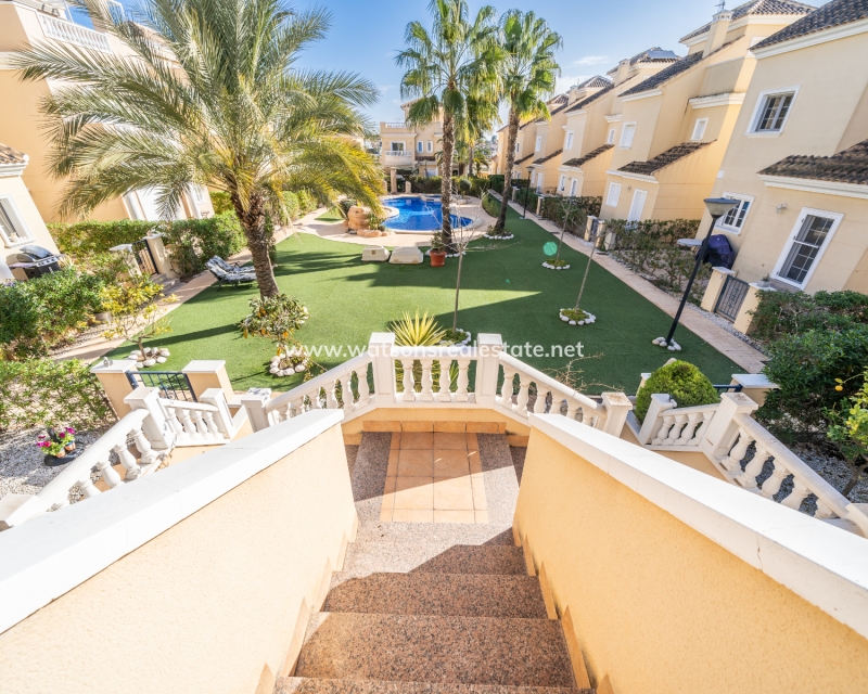 Resale - Apartment - Urb. La Marina