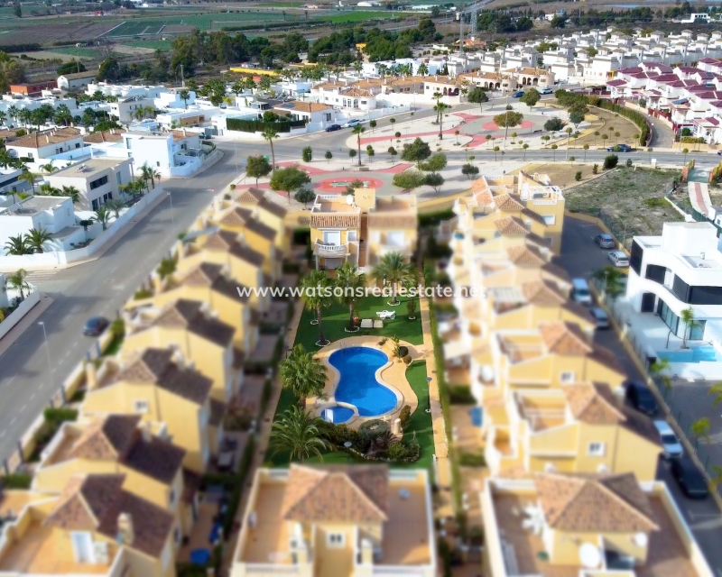 Resale - Apartment - Urb. La Marina