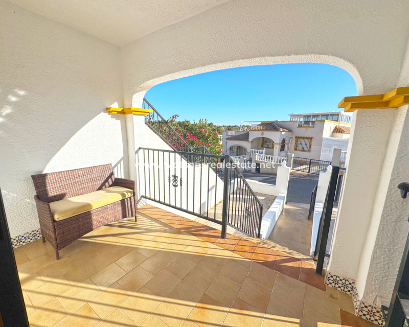 Resale - Apartment - Urb. La Marina