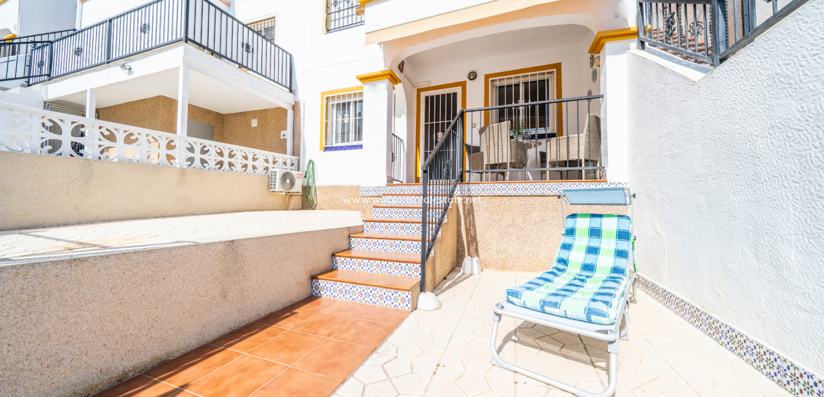 Resale - Apartment - Urb. La Marina