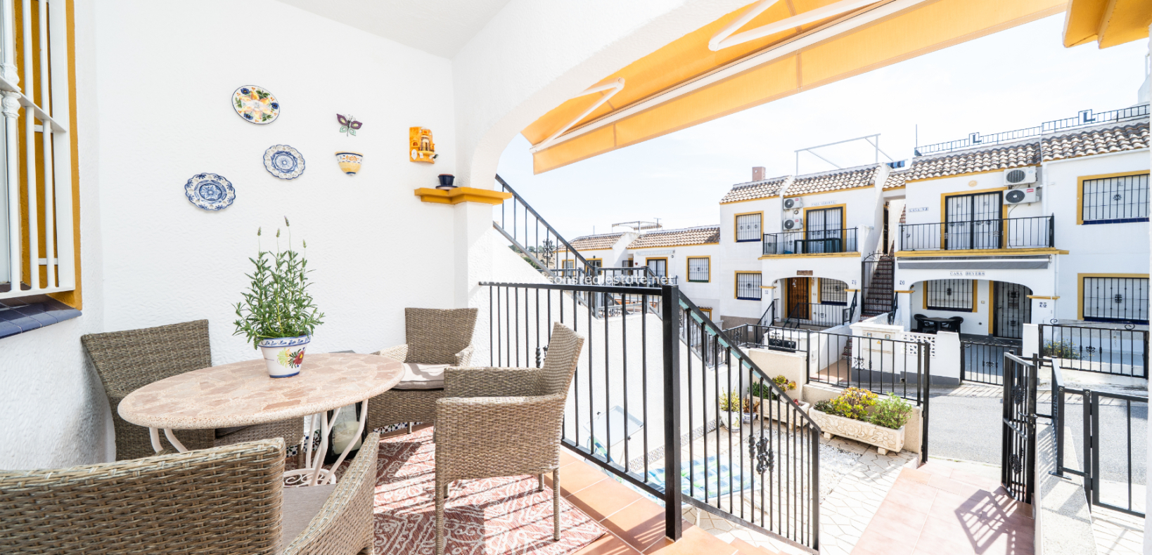 Resale - Apartment - Urb. La Marina