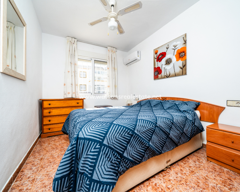 Resale - Apartment - Urb. La Marina